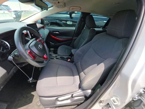 Used 2021 Toyota Corolla LE w/ LE Convenience Package FWD image 3
