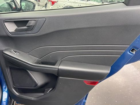 Certified 2023 Ford Escape Active w/ Cold Weather Package image 12