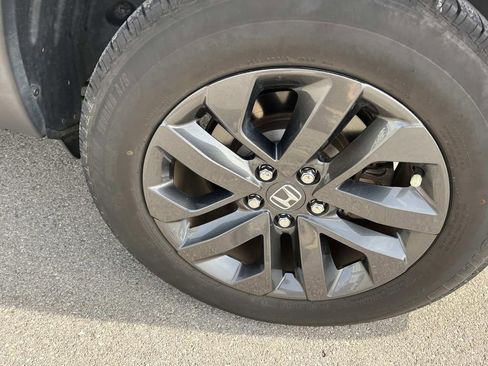 Used 2021 Honda Ridgeline Sport image 11