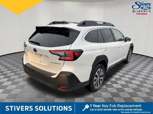 Used 2023 Subaru Outback Premium AWD/4WD image 6