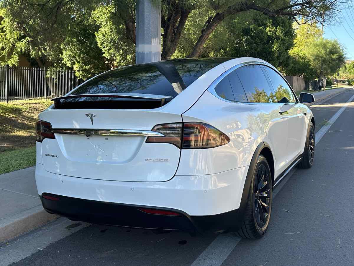 Used 2017 Tesla Model X 75D AWD/4WD image 8