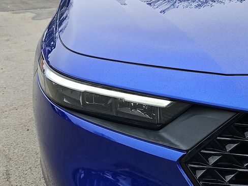 Used 2023 Honda Accord Sport image 10