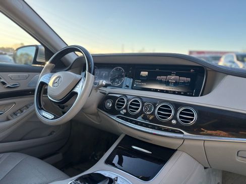 Used 2016 Mercedes-Benz S 550 Sedan image 35