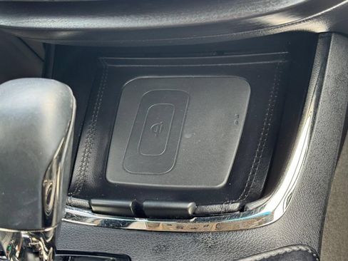 Used 2017 Toyota Avalon Limited FWD image 13