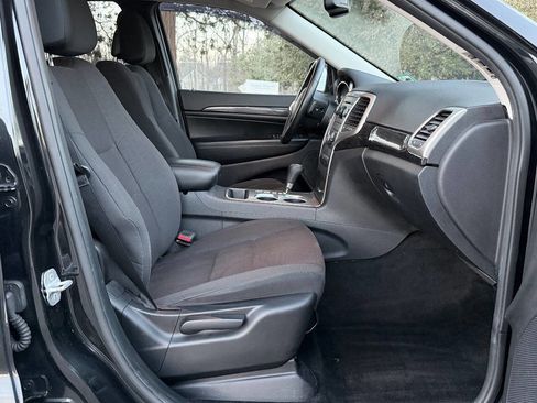 Used 2012 Jeep Grand Cherokee Laredo image 12