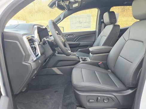 New 2026 GMC Canyon Elevation w/ Convenience Package image 11