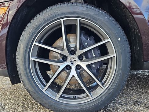 New 2026 Porsche Macan image 8