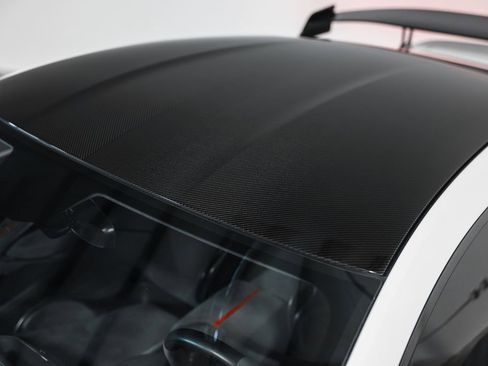 Used 2023 Aston Martin V8 Vantage Coupe RWD image 13