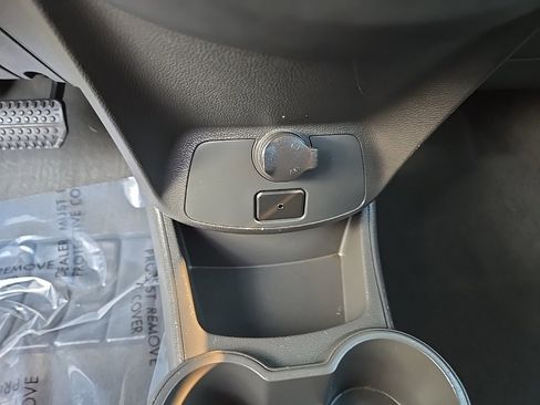 Used 2015 Chevrolet Spark LS image 29