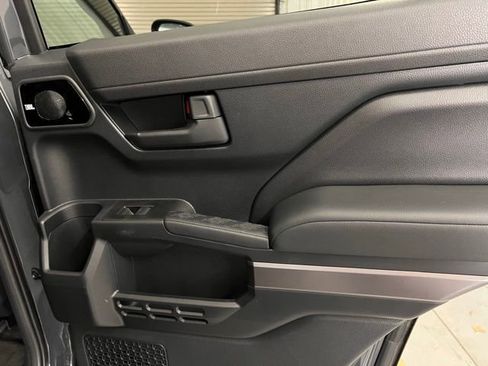 Used 2025 Toyota 4Runner TRD Off-Road Premium image 18