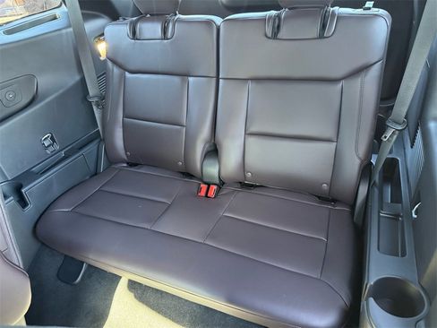 New 2025 Ford Explorer Platinum image 11