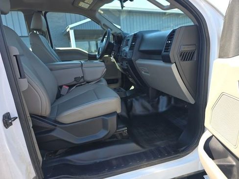 Used 2017 Ford F150 XL w/ Equipment Group 101A Mid AWD/4WD image 24