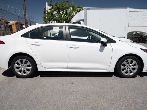 Used 2024 Toyota Corolla LE FWD image 3