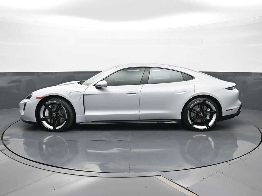 Certified 2024 Porsche Taycan GTS AWD/4WD image 2