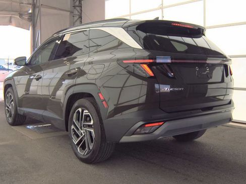 Used 2025 Hyundai Tucson Limited FWD image 3