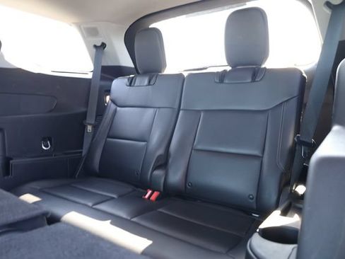 Used 2023 Ford Explorer Limited AWD/4WD image 29