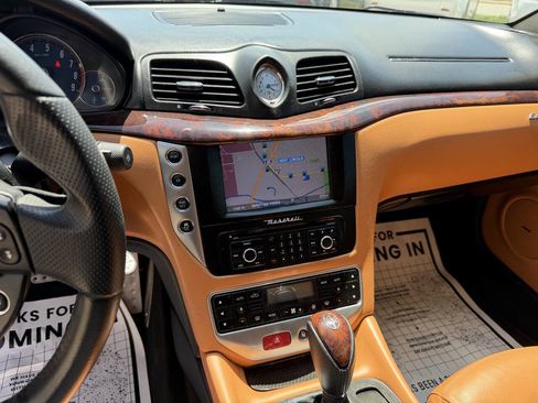 Used 2014 Maserati GranTurismo Sport RWD image 15