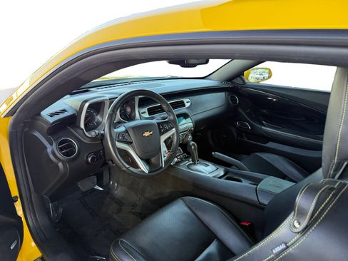 Used 2012 Chevrolet Camaro SS w/ Transformers 3 Edition RWD image 9