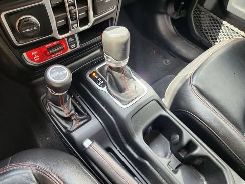 Used 2020 Jeep Gladiator Rubicon AWD/4WD image 21