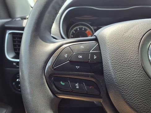 Used 2022 Jeep Cherokee Trailhawk w/ Comfort/Convenience Group AWD/4WD image 11