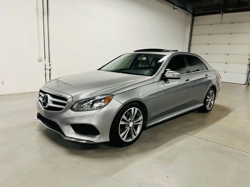 Used 2014 Mercedes-Benz E 350 Sedan image 2