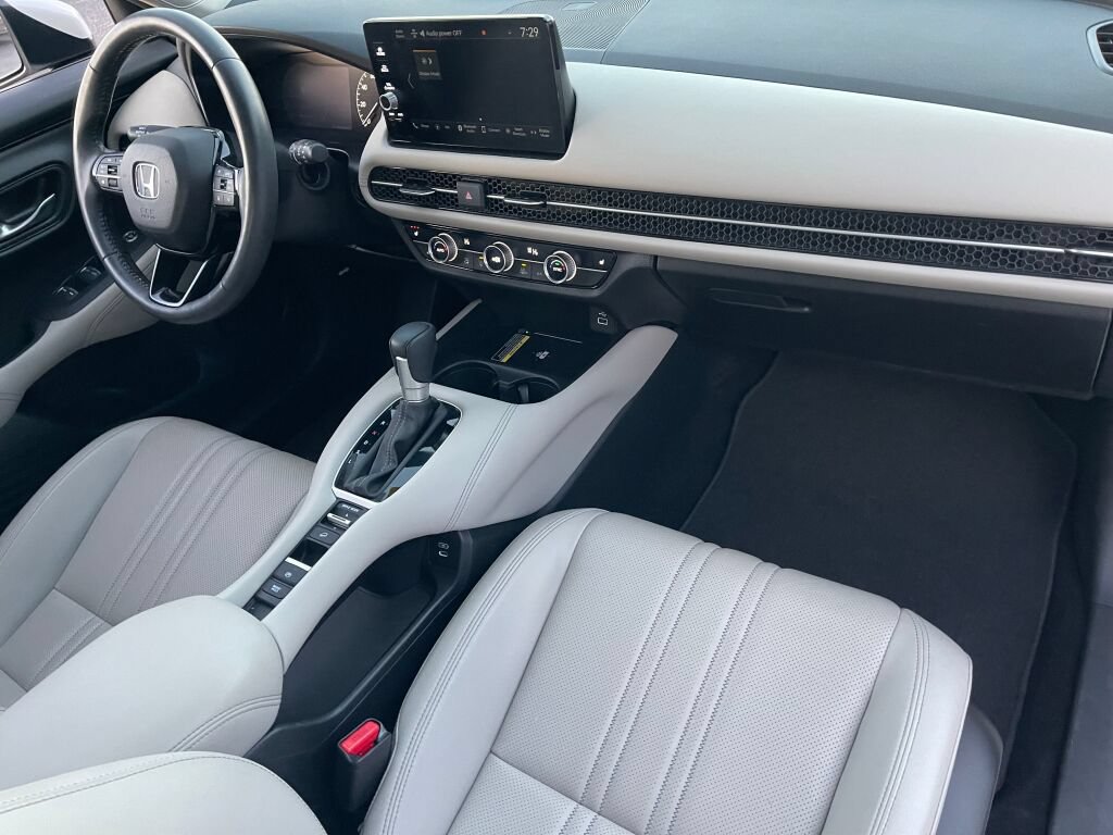 Certified 2024 Honda HR-V EX-L image 33