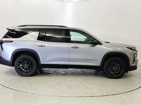 New 2026 Chevrolet Traverse LT w/ Midnight/Sport Edition AWD/4WD image 8