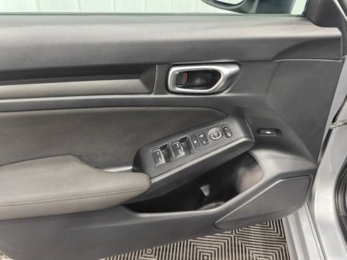 Used 2023 Honda Civic Sport image 39