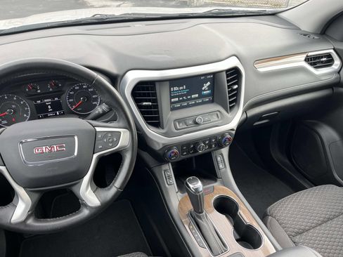 Used 2019 GMC Acadia SLE image 14