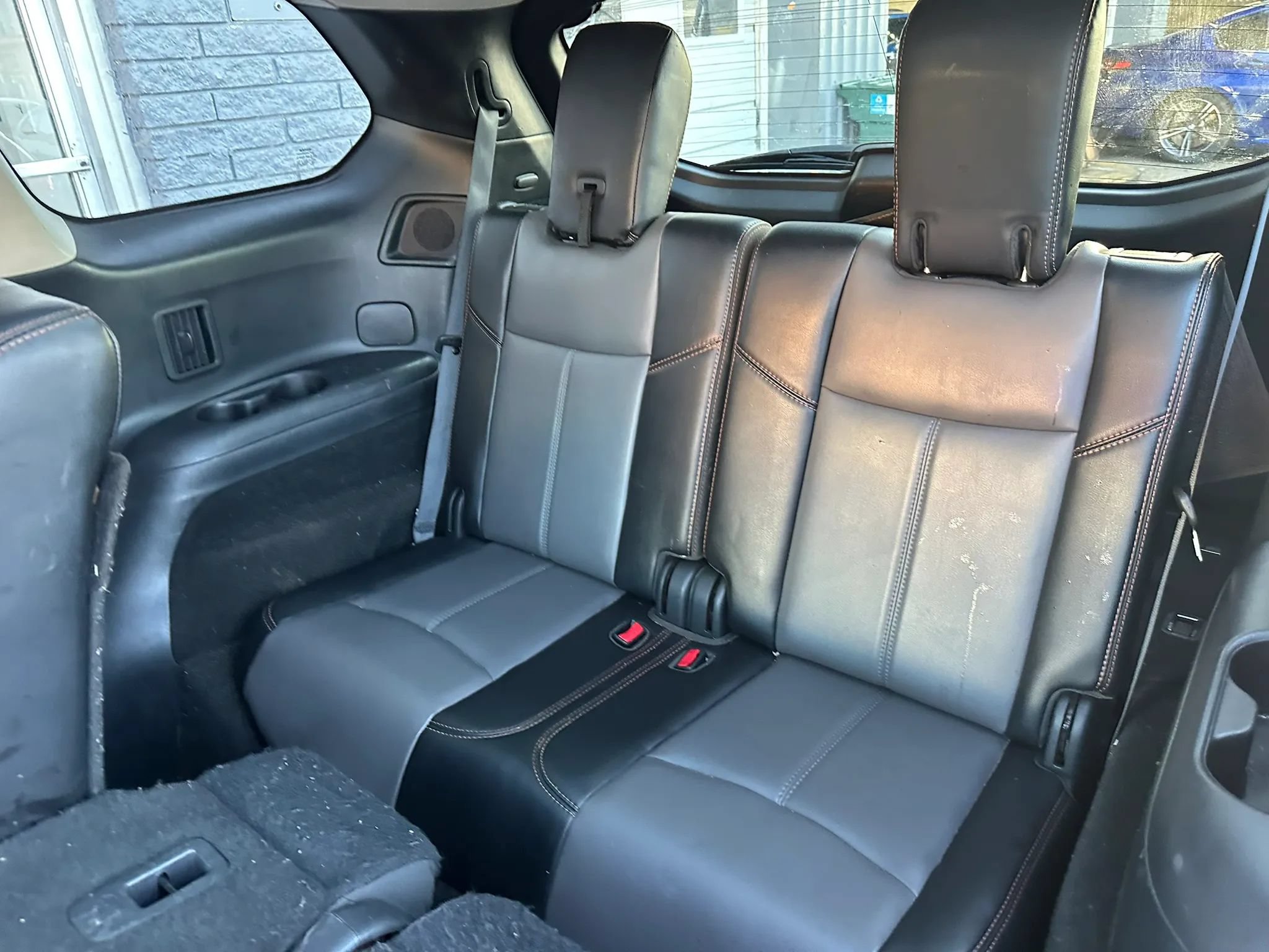 Used 2019 Nissan Pathfinder SL FWD image 11