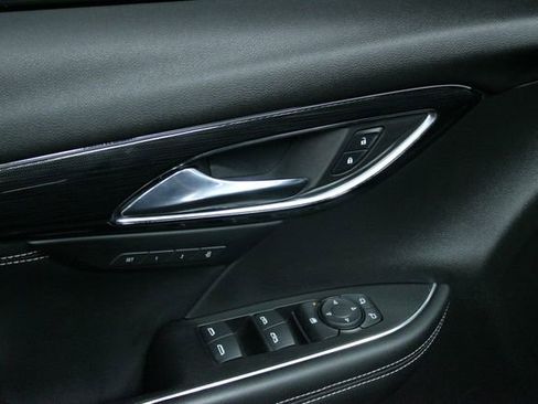 Used 2023 Buick Envision Essence w/ Sport Touring Package image 14