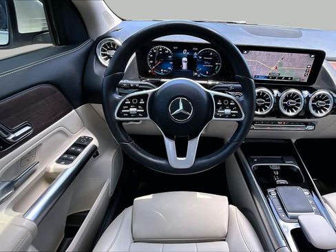 Used 2023 Mercedes-Benz GLA 250 4MATIC image 6