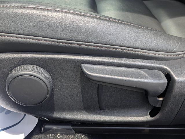 Used 2024 MAZDA MAZDA3 s FWD image 19