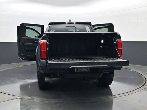 Used 2025 Toyota Tacoma TRD Off-Road w/ TRD Off Road Upgrade Package image 32