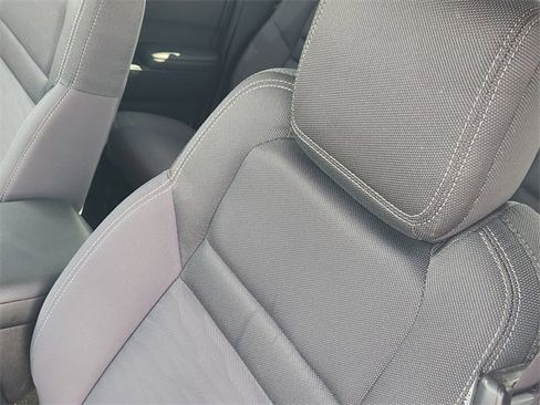 Used 2024 Nissan Frontier SV image 24