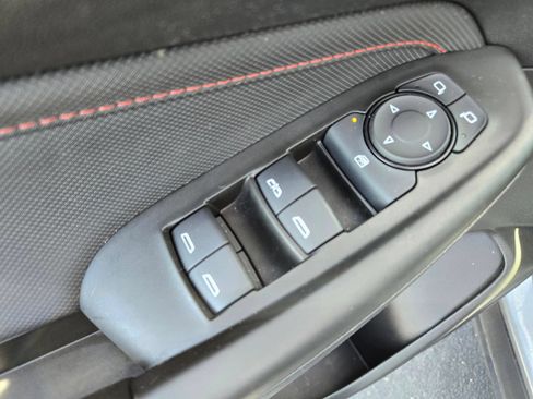Used 2025 Chevrolet TrailBlazer RS FWD image 14