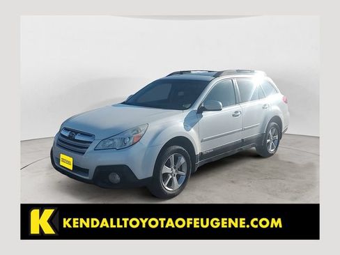 Used 2013 Subaru Outback 2.5i Premium AWD/4WD image 1
