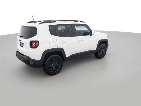 Used 2018 Jeep Renegade Altitude w/ UConnect 8.4 Nav Group AWD/4WD image 5