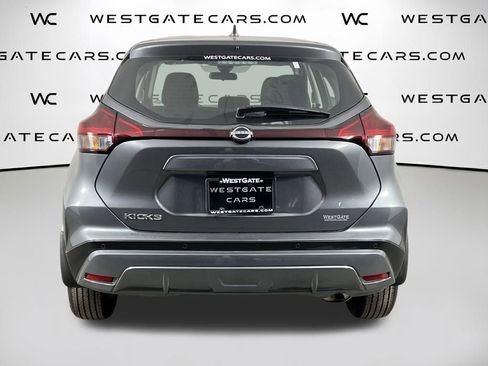 Used 2025 Nissan Kicks Play S image 4