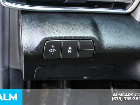 Used 2024 Hyundai Elantra SEL FWD image 30