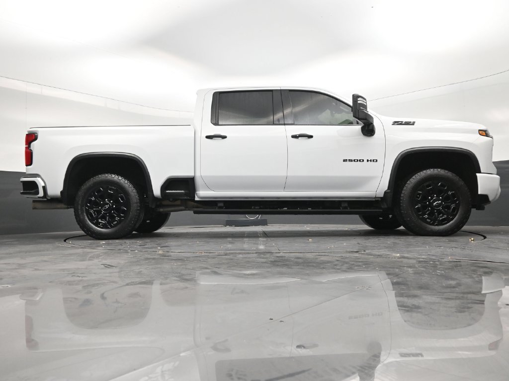 Used 2024 Chevrolet Silverado 2500 LTZ w/ LTZ Plus Package AWD/4WD image 25
