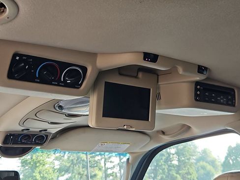 Used 2005 Ford Excursion Limited AWD/4WD image 28