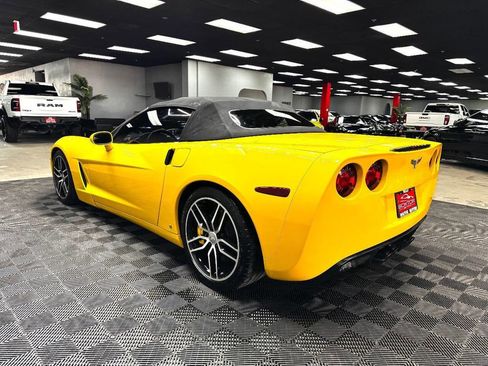 Used 2007 Chevrolet Corvette Base w/ Preferred Equipment Group image 18