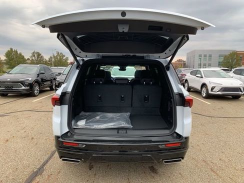 New 2026 Buick Enclave Sport Touring w/ Power Package image 27