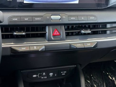 Used 2025 Kia K4 EX FWD image 23