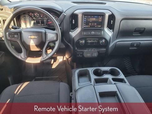 Used 2020 Chevrolet Silverado 1500 Custom w/ Custom Value Package AWD/4WD image 22