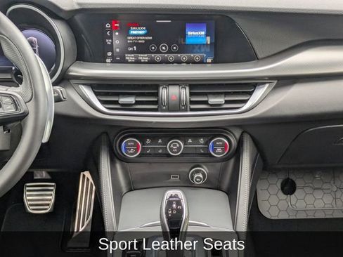 Used 2024 Alfa Romeo Stelvio Veloce image 22