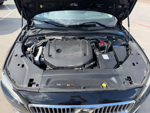 Used 2023 Volvo S90 B6 Plus AWD/4WD image 34