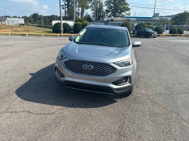 Used 2023 Ford Edge SEL w/ Convenience Package AWD/4WD image 6