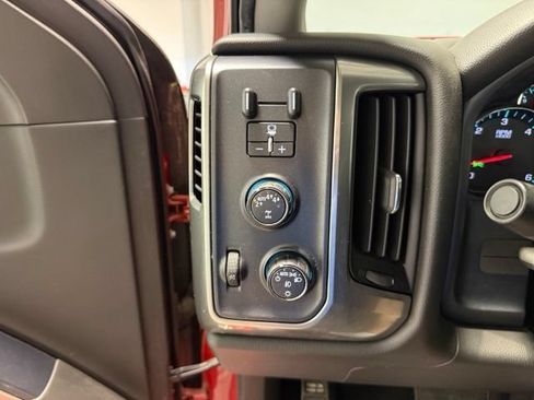 Used 2019 Chevrolet Silverado 1500 LT w/ All Star Edition AWD/4WD image 16